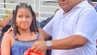 Photo of Yuly Norberto promueve asistencia a la escuelas y entrega kit escolar en la capital.