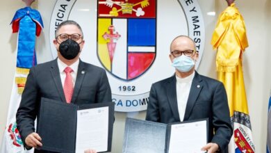 Photo of ESTUDIANTES DE INGENIERÍA PUCMM HARÁN PASANTÍAS EN APORDOM.  FIRMAN ACUERDOS INSTITUCIONAL